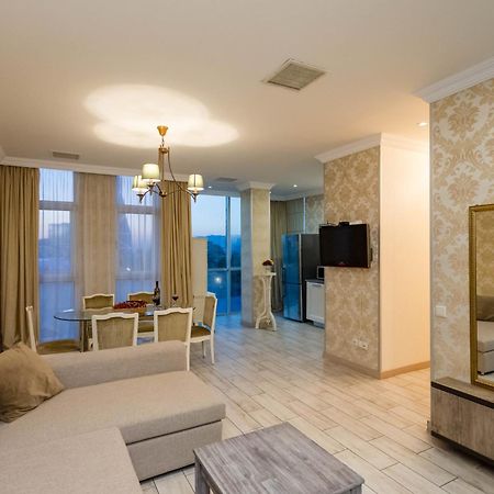 Apartment In The City Of Tbilisi Buitenkant foto