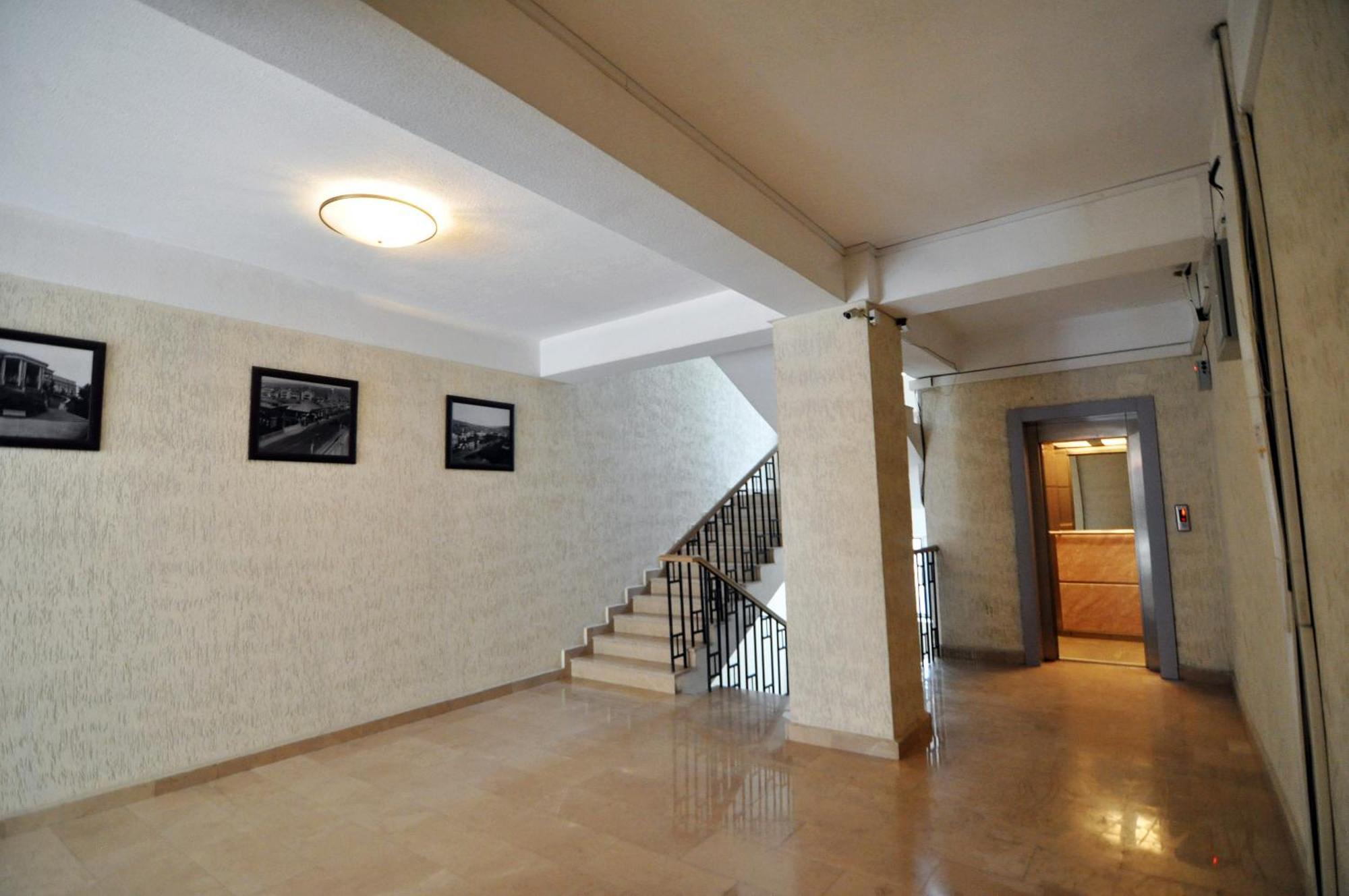 Apartment In The City Of Tbilisi Buitenkant foto