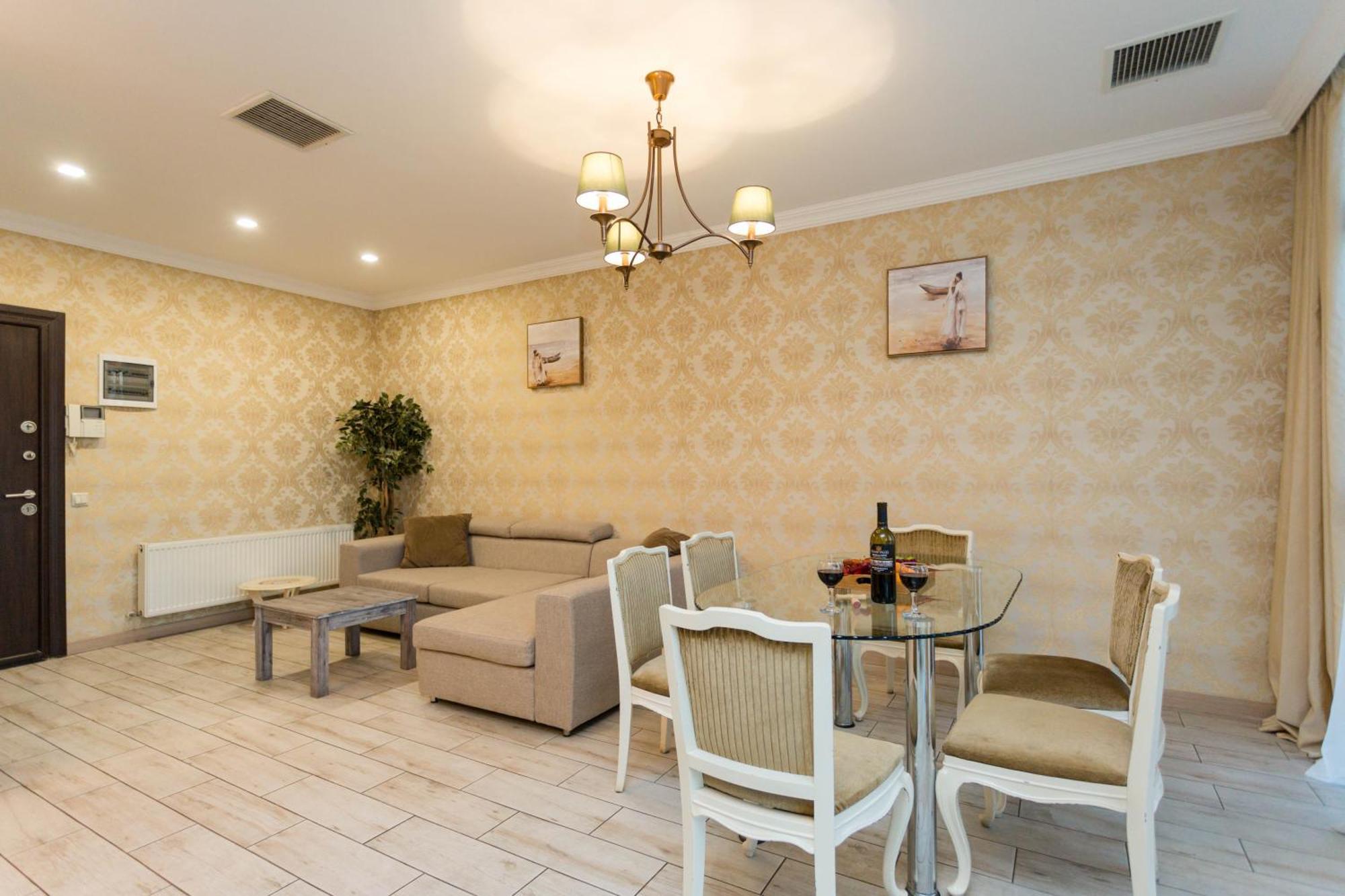 Apartment In The City Of Tbilisi Buitenkant foto