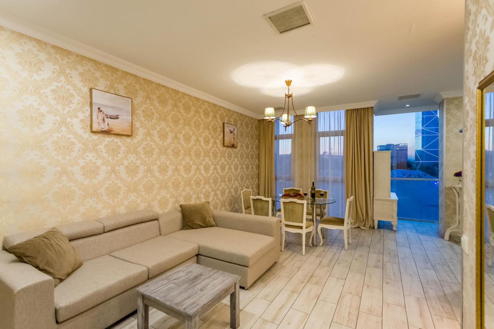 Apartment In The City Of Tbilisi Buitenkant foto